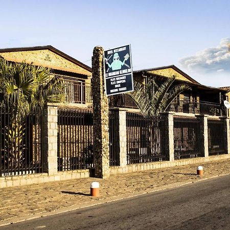 Hotel Restaurant Le Miamiam Glouglou Ambositra Экстерьер фото