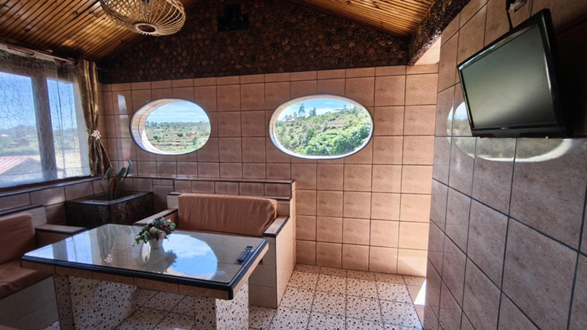 Hotel Restaurant Le Miamiam Glouglou Ambositra Экстерьер фото