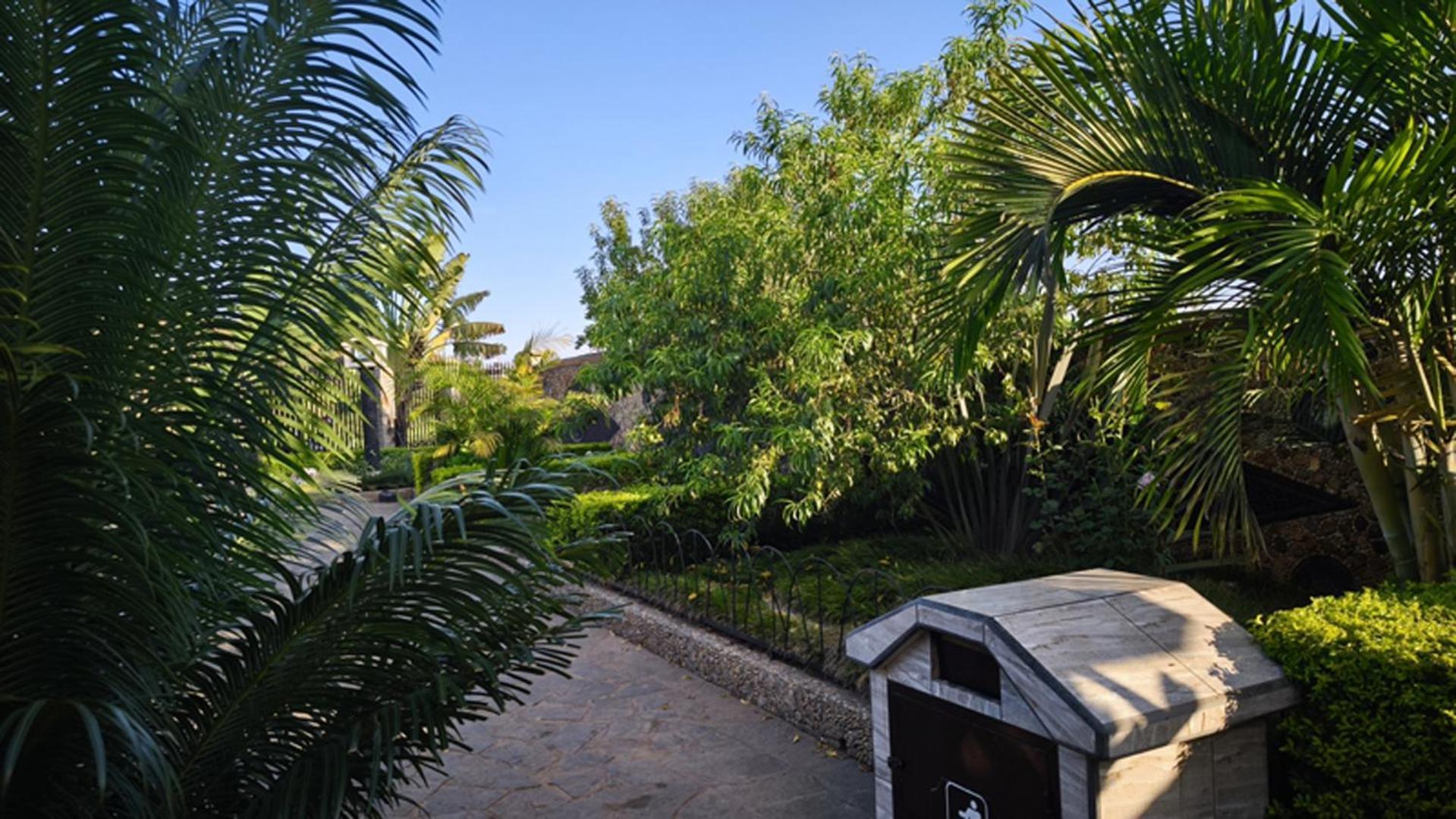 Hotel Restaurant Le Miamiam Glouglou Ambositra Экстерьер фото