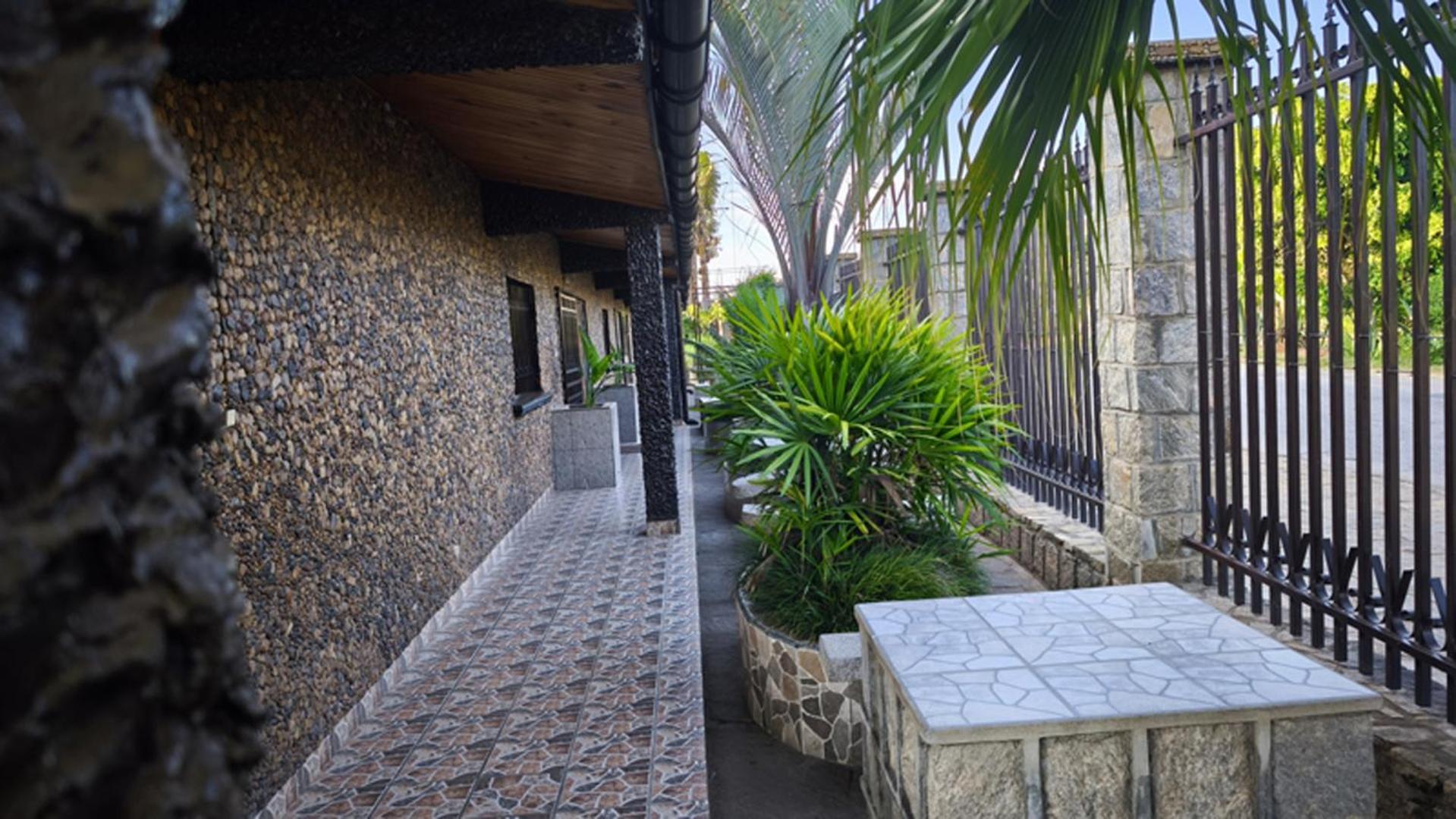 Hotel Restaurant Le Miamiam Glouglou Ambositra Экстерьер фото