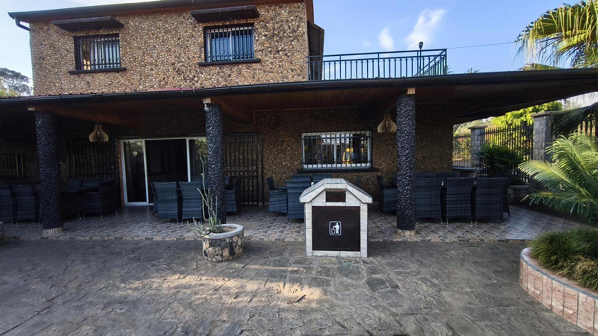 Hotel Restaurant Le Miamiam Glouglou Ambositra Экстерьер фото